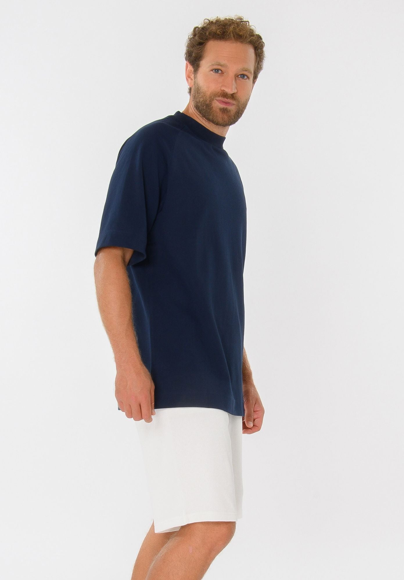 TT124 Raglan Shirt