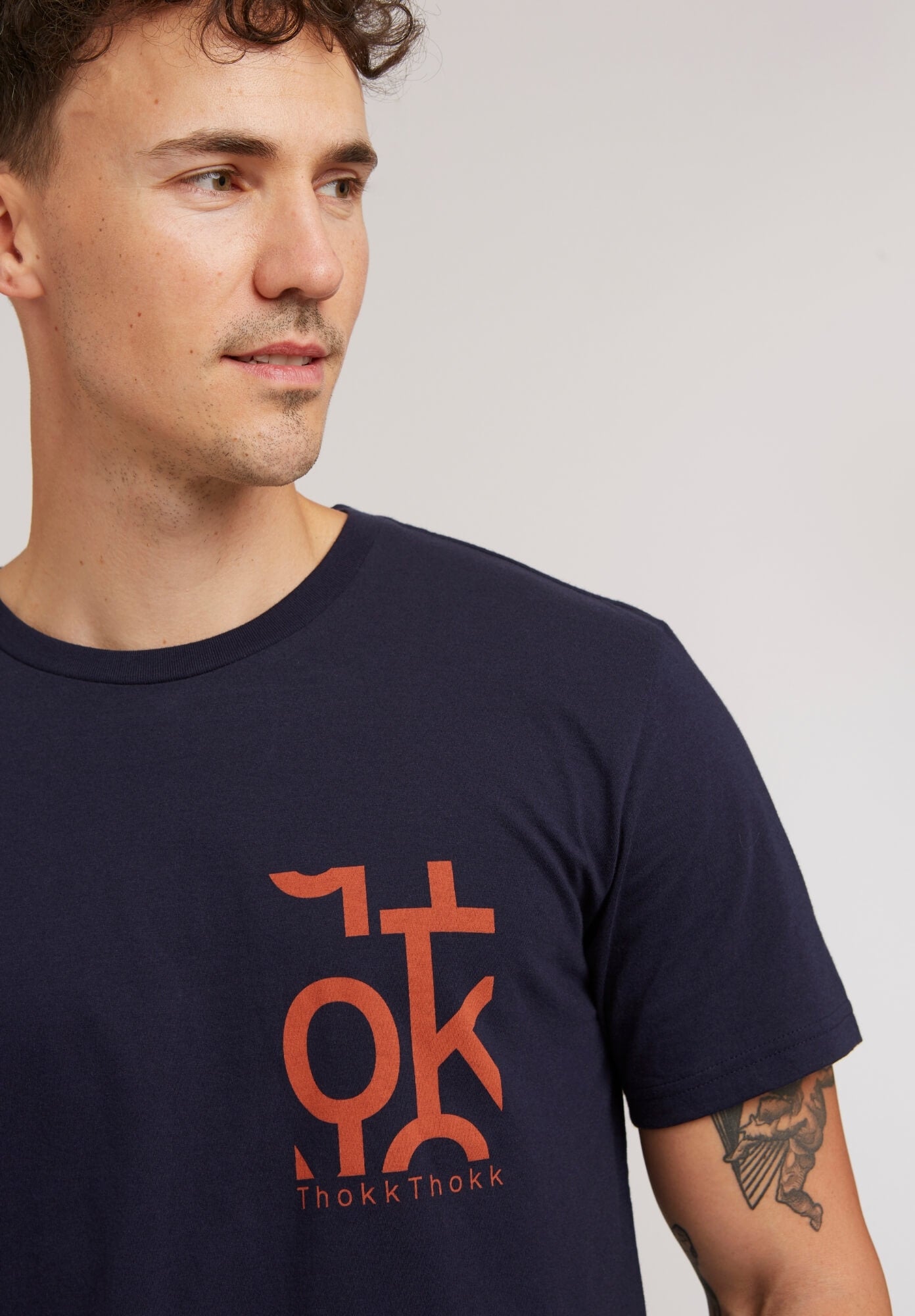 TT02 T-Shirt Five Letters dark navy (GOTS, vegan)