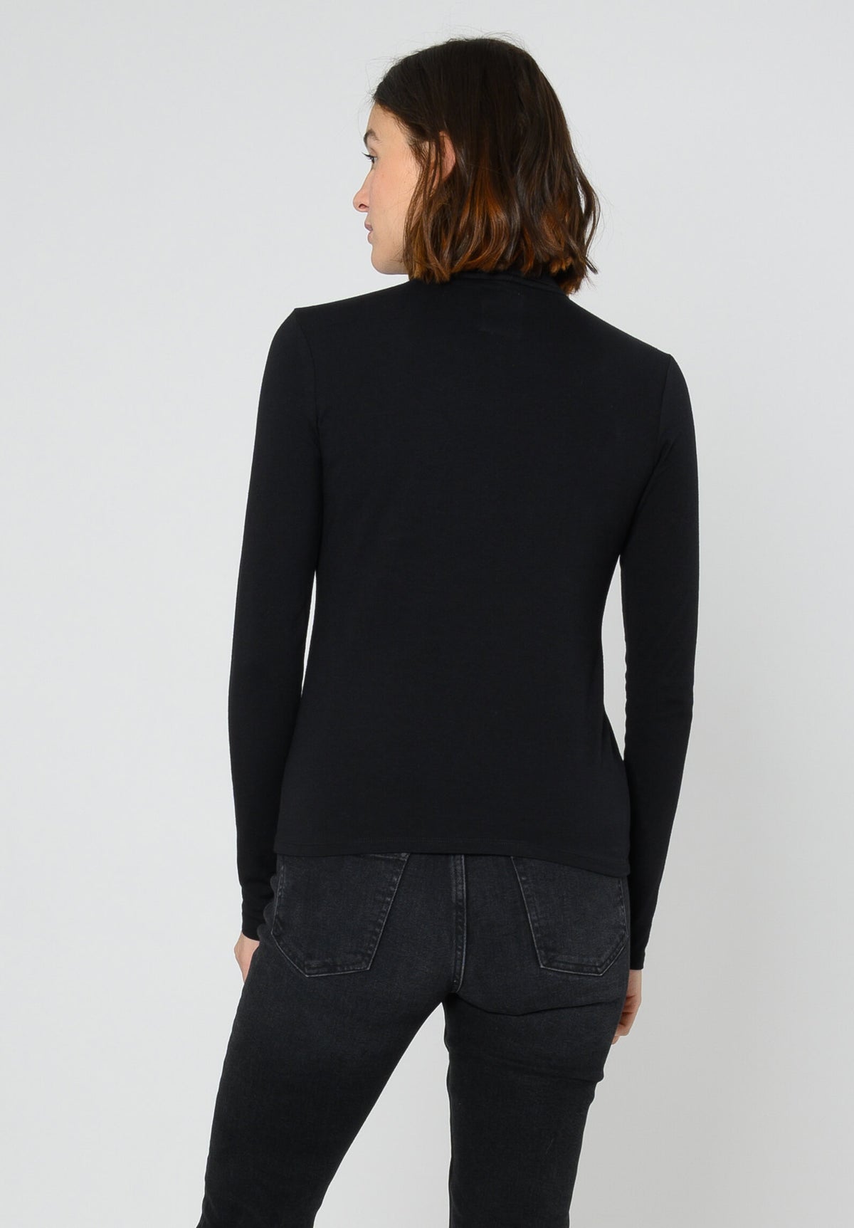TT84 Fitted Turtleneck (GOTS)