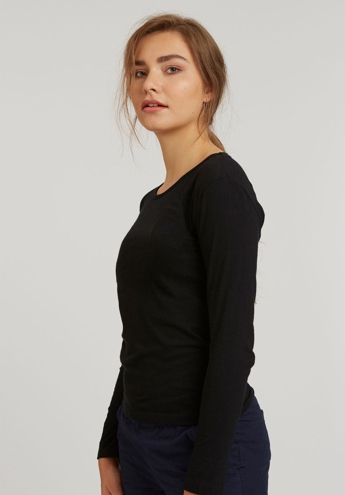 TT32 Longsleeve in Schwarz, Detail