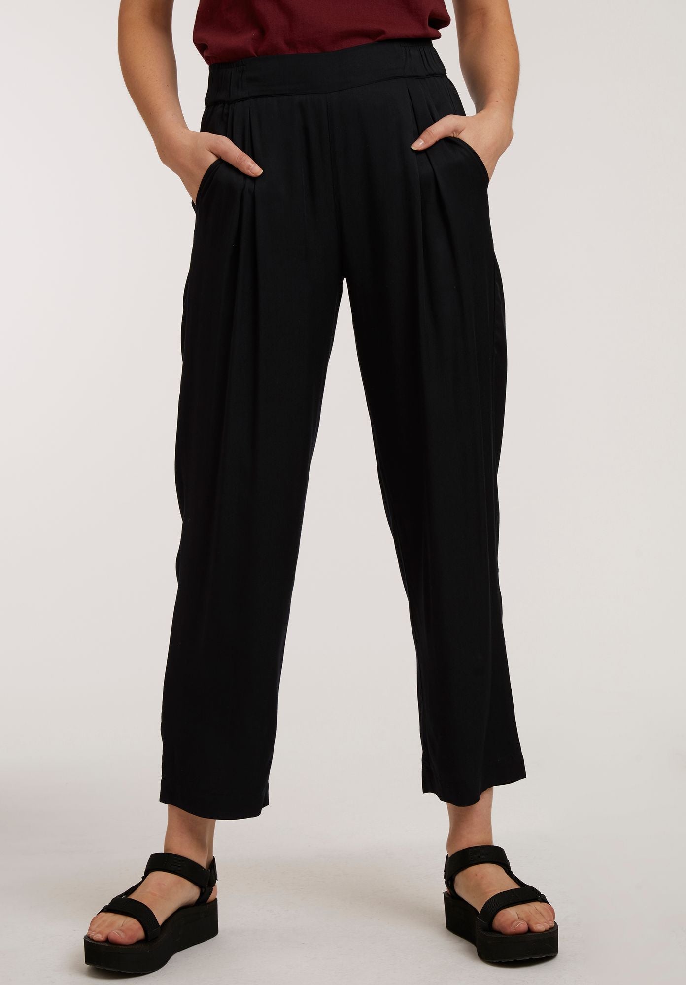 TT66 Pleat Pants