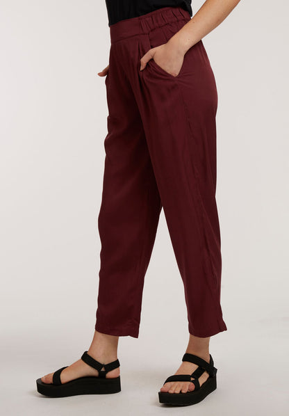 TT66 Pleat Pants