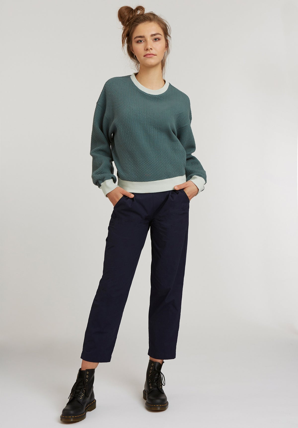 TT1022 Sweater Structured Oversized fir tree